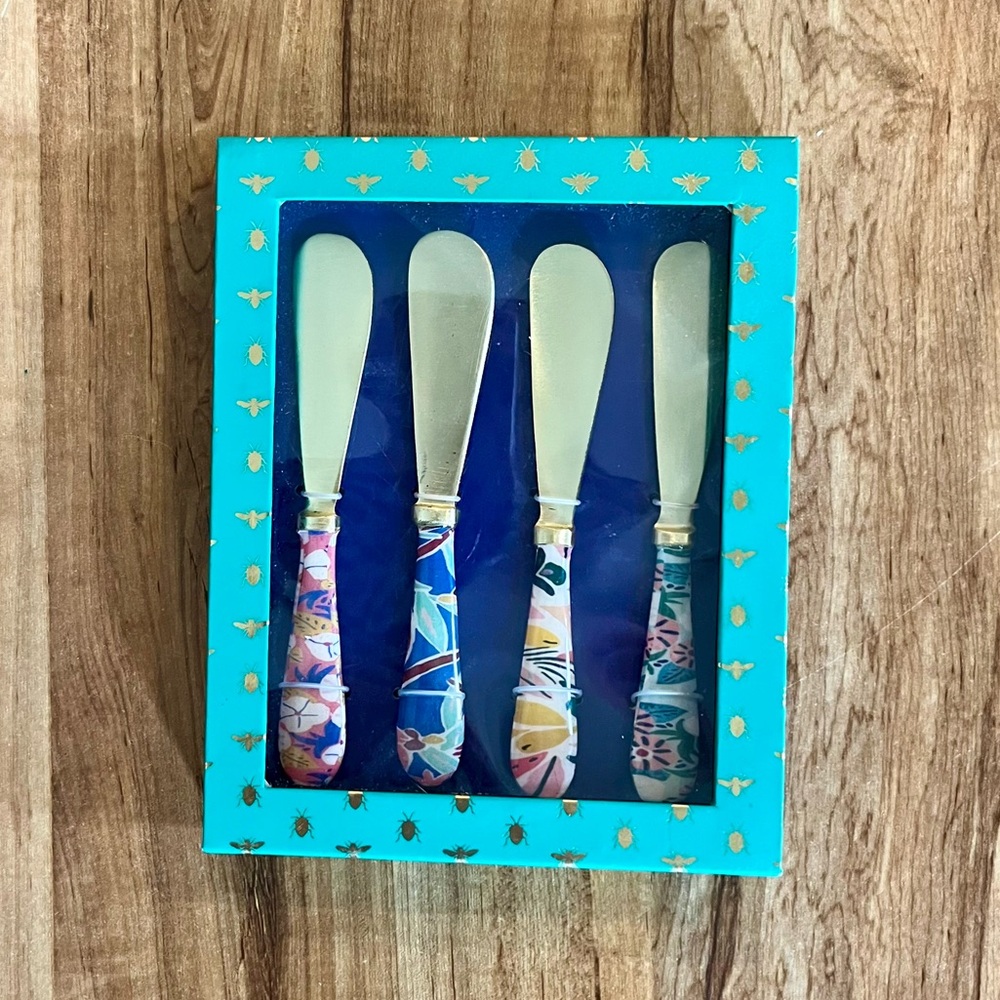 NWT Anthropologie 4 pc Cheese Spreader Set Floral Flower Spring Decor Kitchen